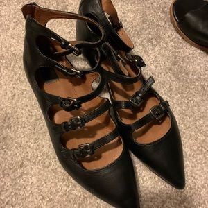 Frye flats - Size 7 - Black